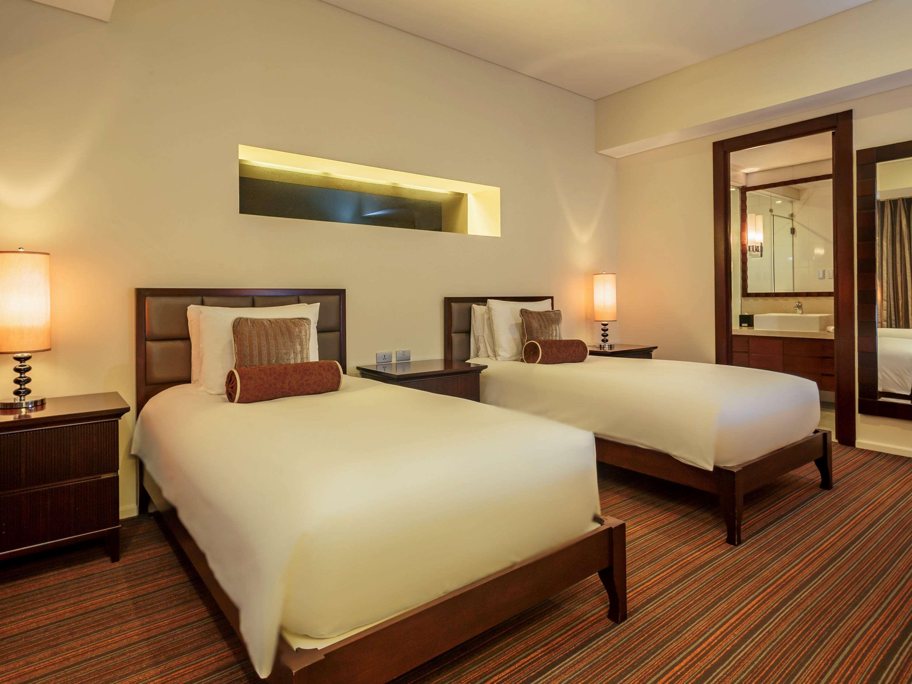 Joy Nostalg Hotel And Suites Manila Managed By The Ascott Limited Pasig City Zewnętrze zdjęcie